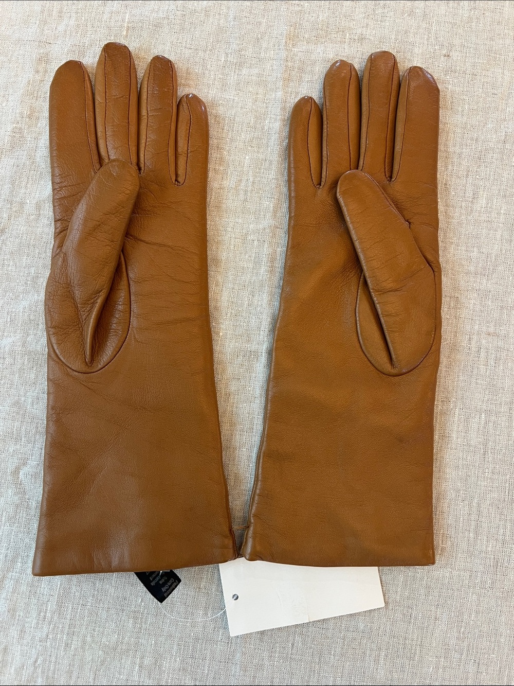 Saks Fifth Avenue Cognac Leather & Cashmere Gloves. Size 6.5. NWT. Italian made